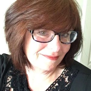 Meet your Posher, Pam